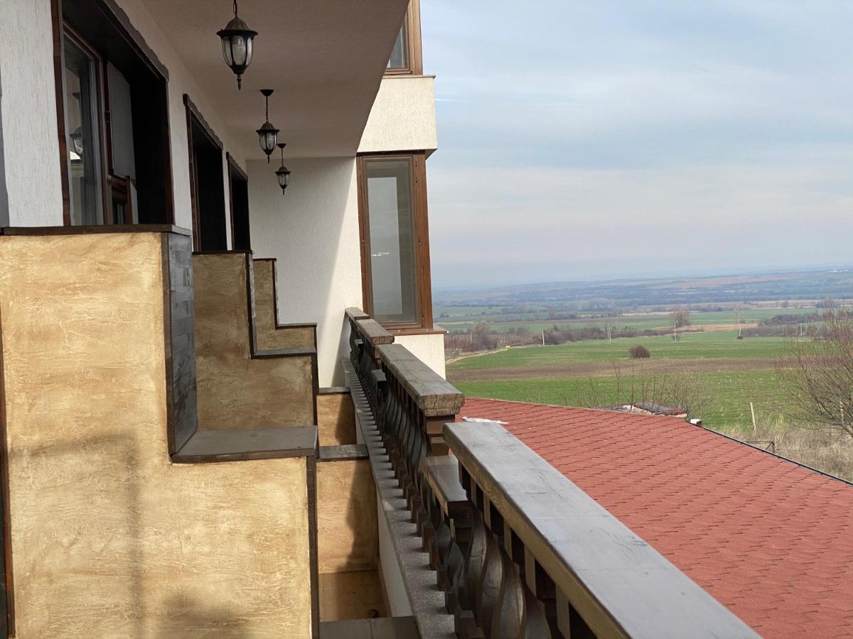 Семеен Хотел Конака Asenovgrad Exterior photo