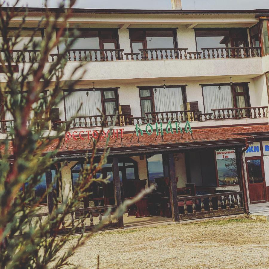 Семеен Хотел Конака Asenovgrad Exterior photo